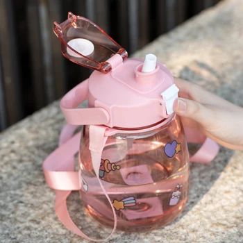 Nové vysokokapacitné Roztomilý Plastová Fľaša na Vodu S Slamy Popruh Prenosné Cestovné Tumbler Dievčatá Dieťa Kawaii Pohár Nápoje Hrnčeky BPA Free