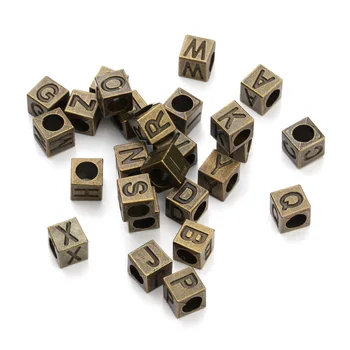 26pc/veľa Antickej Bronzovej Farbe List Perličiek Charms A-Z Známky 3D anglickej Abecedy Písmená 5mm Diery Kubických Korálky Konektory