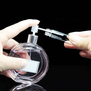 Push-typ Výdaj Spreji Prenosný Mini Naplniteľné Parfum Spray Cestovné Vzorky Skúmavky Prázdne Kozmetické BottlePackaging
