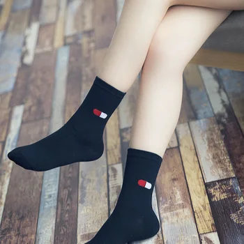 Ženy Cartoon Módne Ponožky Bavlna Pevné Bežné prostredníkom Zábavné Ponožky TEPLÉ Kórea Roztomilý College Girl Harajuku Jednoduché Japonsko Sox