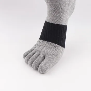 Nový bavlna farba boj mužov päť prstov ponožky Bežné dezodorant potu mužov prsty ponožky