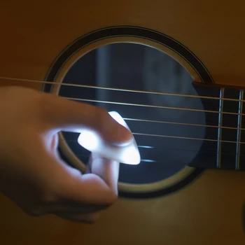LOMMI Osvetlenie Gitara Výbery Plectrum LED Svetlo Vyberá Flash Gitara String Príslušenstvo 3 Strany Hrúbka Bling Vybrať gitaristi