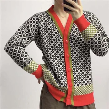 2021 dámske pletené sveter farby zodpovedajúce diamond single-breasted voľné bežné pletený sveter sveter